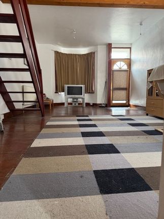 Boundary Road, London E17 2 bed terraced house for sale