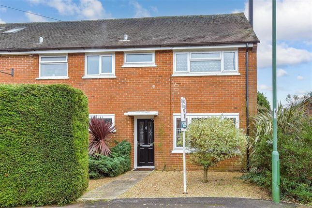 St. John's Close, Aldingbourne... 2 bed semi