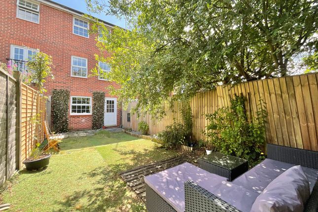 Chadwicke Close, Stapeley, CW5 3 bed terraced house for sale