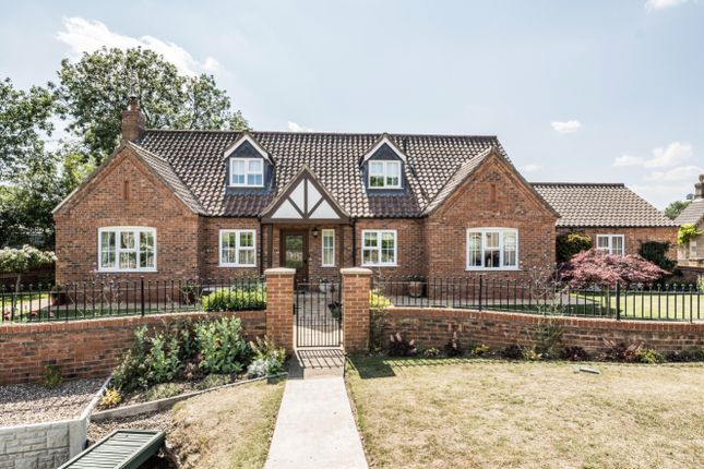 Lincoln Road, Leasingham, Sleaford... 4 bed detached house for sale