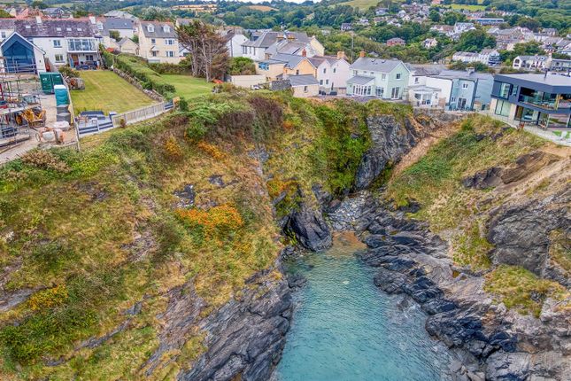 Aberporth, Cardigan 4 bed detached house for sale