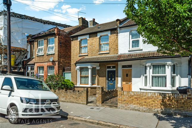 Woodside Road, South Norwood 3 bed end of terrace house for sale
