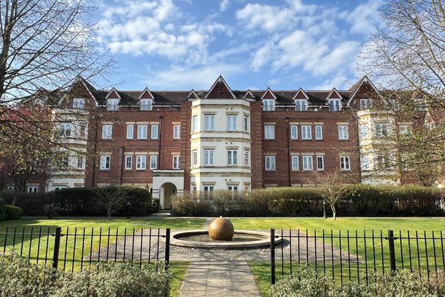 The Cloisters, Guildford 2 bed apartment for sale