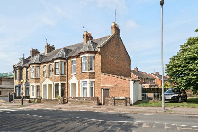 2 bed end terrace house