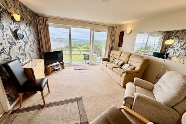Knipe Point Drive, Scarborough 2 bed semi
