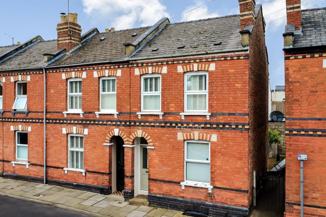 Winstonian Road, Cheltenham 2 bed end of terrace house for sale