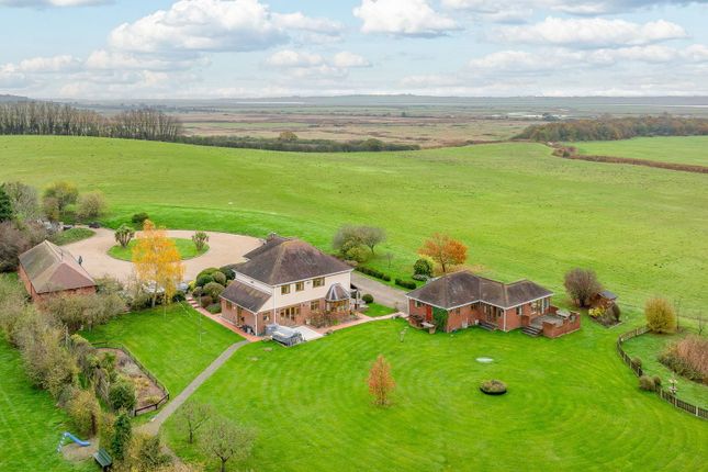 Lower Burnham Road, Chelmsford CM3 7 bed country house for sale