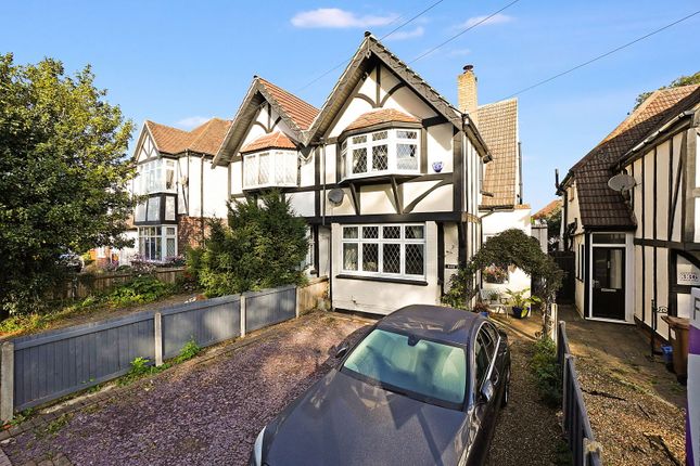 Magpie Hall Road, Chatham ME4 3 bed semi