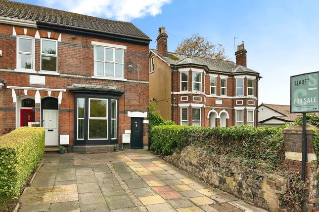 4 bedroom end of terrace house for sale