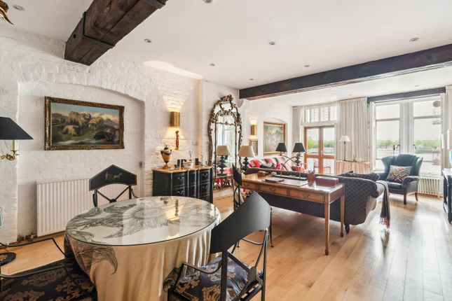 Olivers Wharf, Wapping High Street... 1 bed apartment for sale