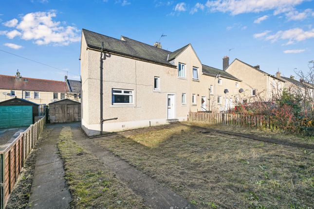 56 Woodside Drive, Penicuik, EH26 8BG 3 bed semi