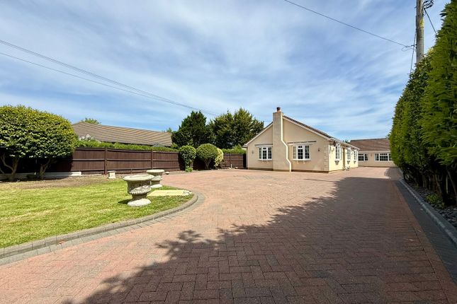 Bangors Road North, Iver Heath SL0 8 bed bungalow for sale