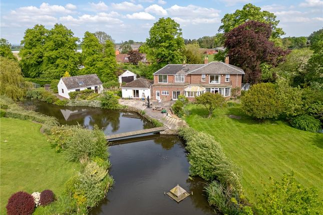Aughton, York, East Yorkshire, YO42 5 bed detached house for sale
