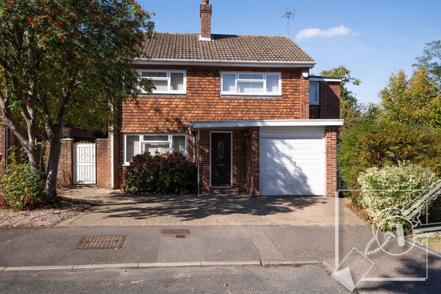 Bentley Close, Longfield 4 bed house for sale