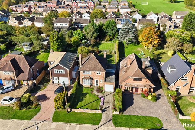 Sunnymede Avenue, Chesham, HP5 3 bed detached house for sale