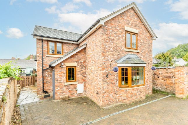 3 bed detached house