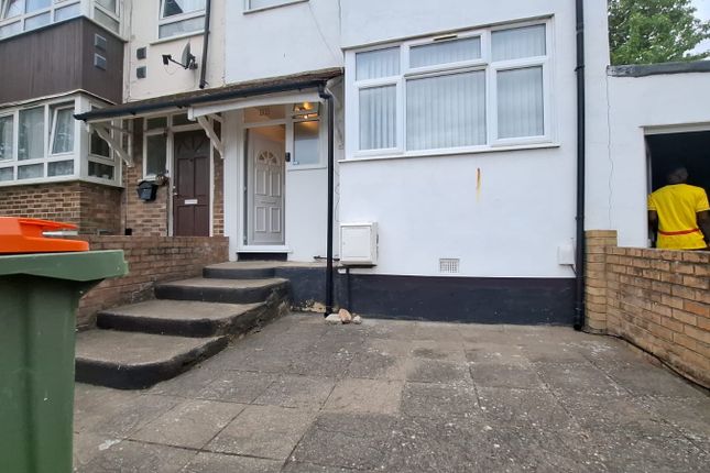 4 bed end terrace house