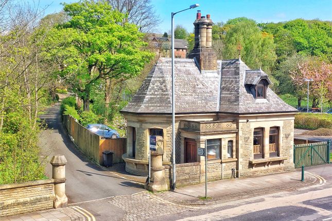 Bacup Road, Rawtenstall, Rossendale, BB4 2 bed detached house for sale