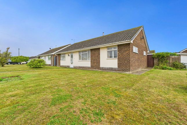 Hamble Gardens, Worthing BN13 3 bed detached bungalow for sale