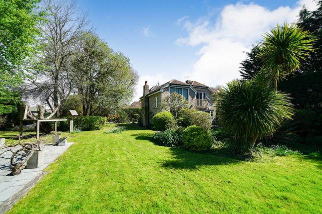 5 bedroom semi-detached house for sale