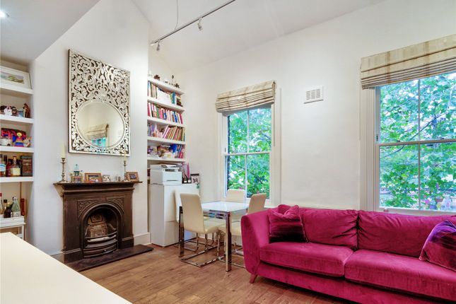 Grayshott Road, SW11 2 bed apartment for sale