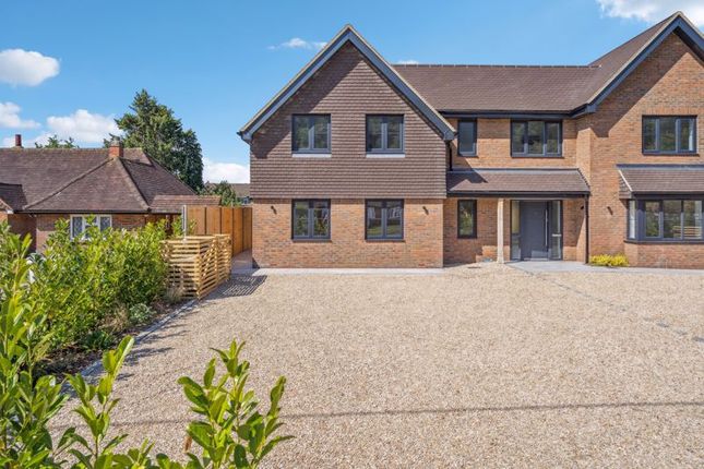Spurlands End Road, Great Kingshill HP15 4 bed semi