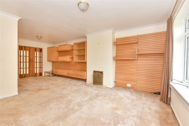 3 bed detached house