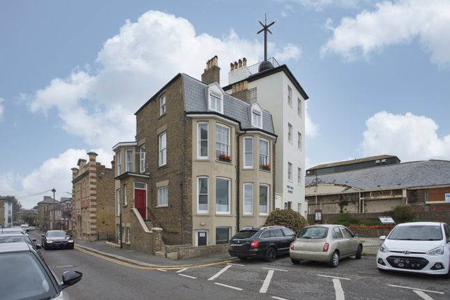 Sondes Road, Deal, Kent, CT14 4 bed flat for sale