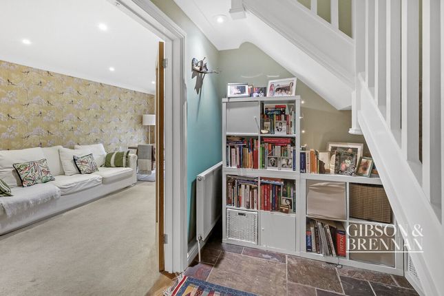 Rowenhall, Basildon, SS15 3 bed terraced house for sale