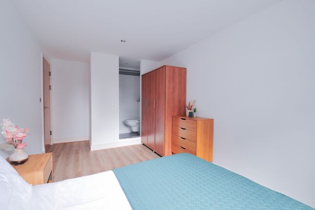 2 bed flat
