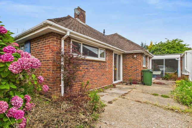 Findon Road, Worthing BN14 2 bed detached bungalow for sale