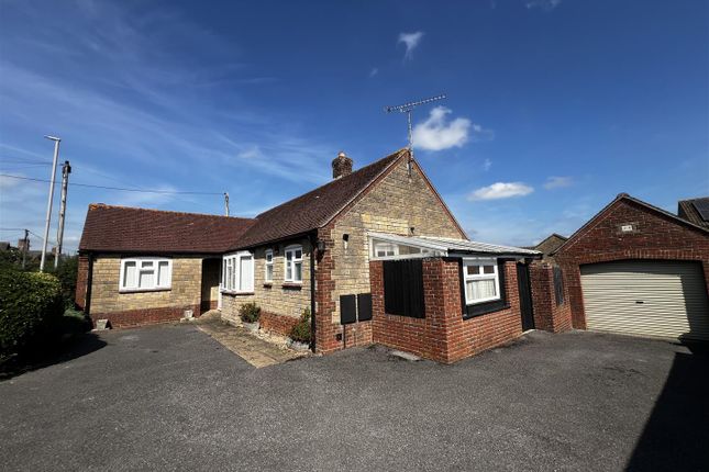 Thornhill Road, Stalbridge... 2 bed detached bungalow for sale