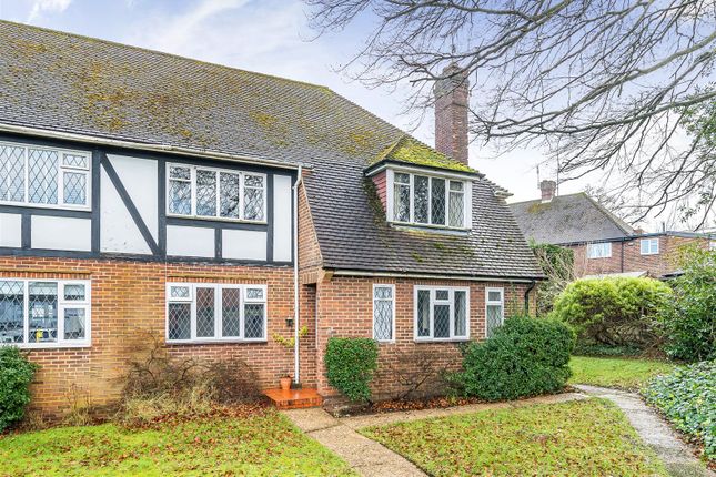 Burchell Court, Catsey Lane, Bushey WD23 2 bed maisonette for sale