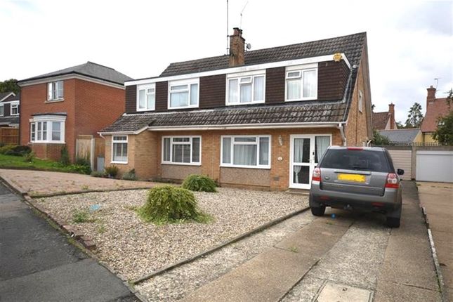 Blackwater Way, Braintree, CM7 3 bed semi