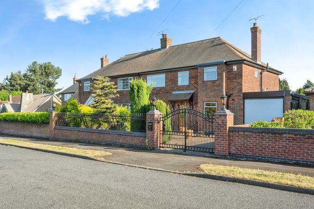 3 bedroom semi-detached house for sale