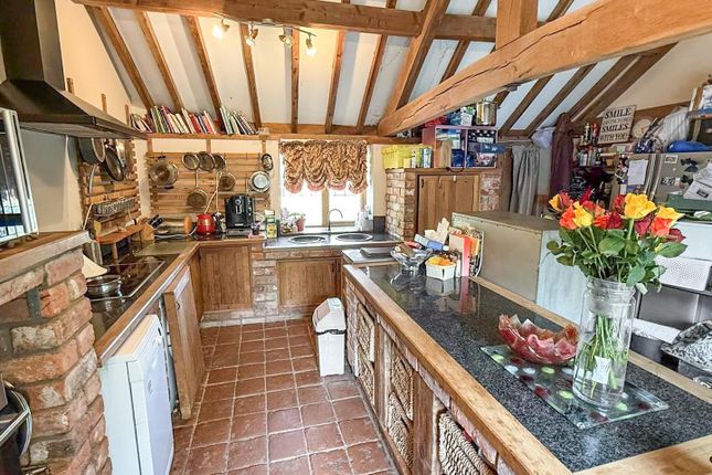 Pool Quay 3 bed barn conversion for sale