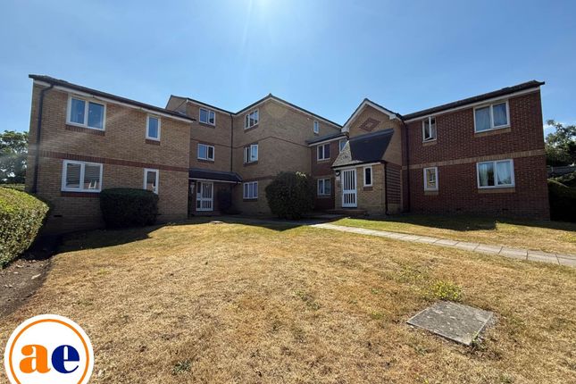 Studio flat for sale