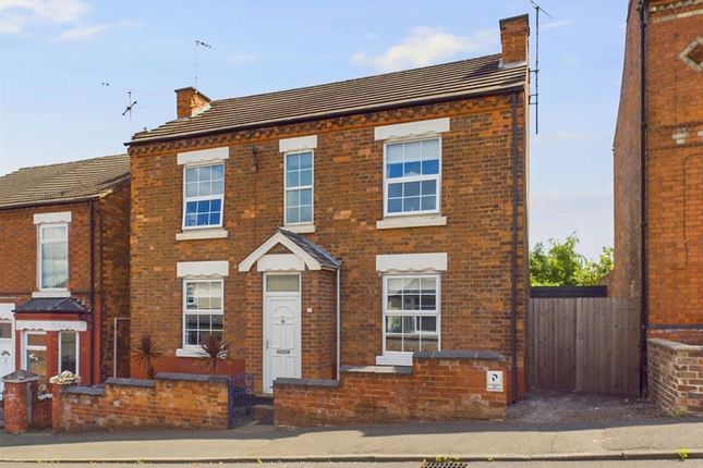 Forester Grove, Nottingham NG4 3 bed detached house for sale