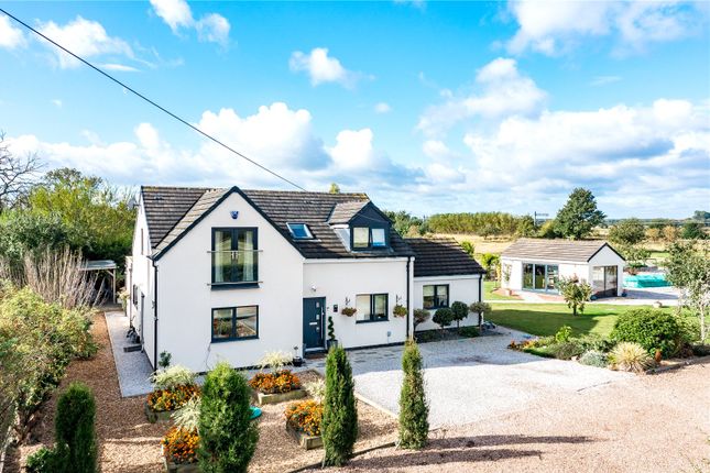 5 bed detached house