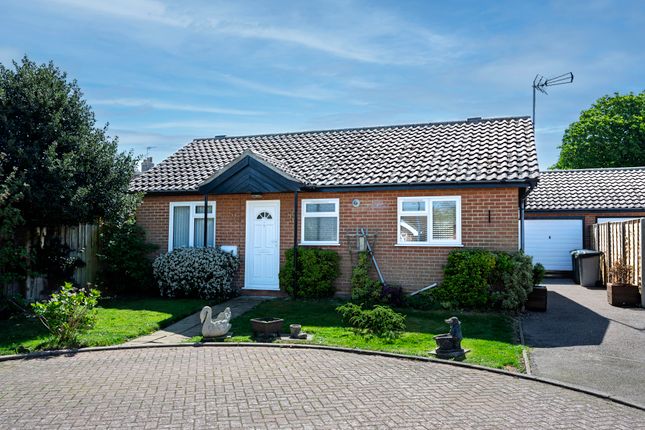 White Horse Close, Suffolk IP11 2 bed detached bungalow for sale