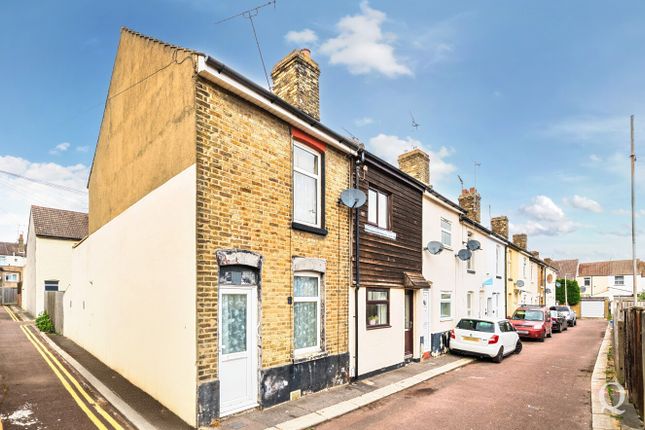 Jubilee Terrace, Gillingham, Kent, ME7 2 bed end of terrace house for sale