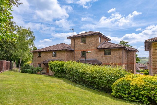 St. Mary's Mount, Caterham CR3 5 bed apartment for sale