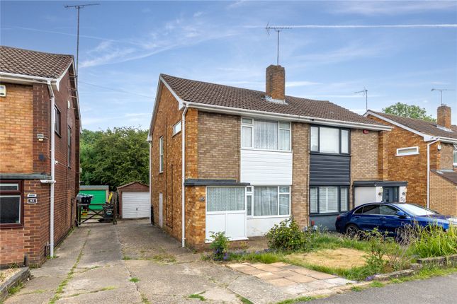 Sunningdale, Bedfordshire LU2 2 bed semi