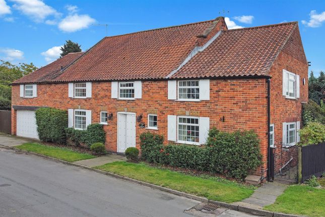 Woodhill Farmhouse, Woodhill Road... 4 bed detached house for sale