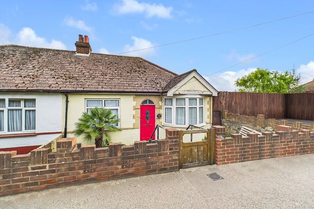 2 bedroom semi-detached bungalow for sale