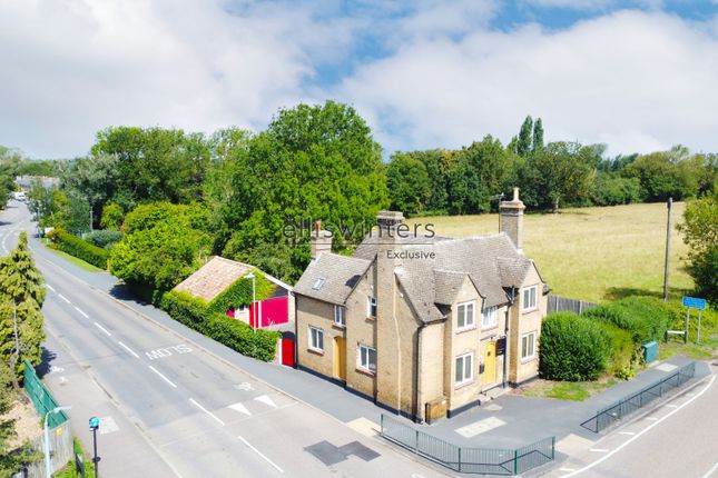 London Road, St. Ives, PE27 4 bed detached house for sale