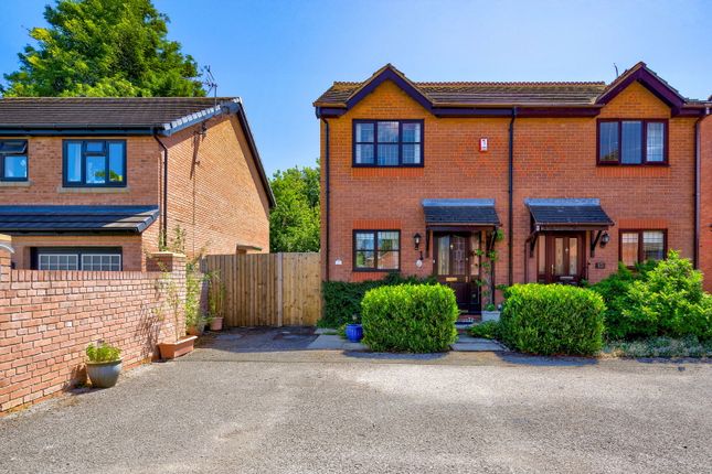 2 bedroom semi-detached house for sale