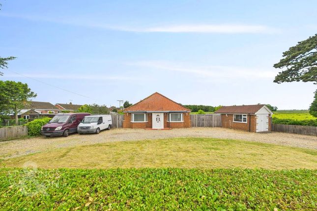 Old Road, Acle, Norwich 3 bed detached bungalow for sale