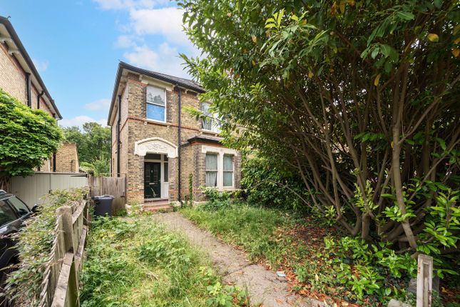 5 bedroom semi-detached house for sale