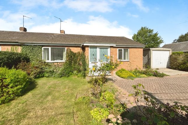 2 bedroom semi-detached bungalow for sale
